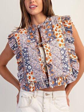 NEW ee:some Los Angeles Quilted Floral Tie Front Ruffle Vest Medium Cottagecore